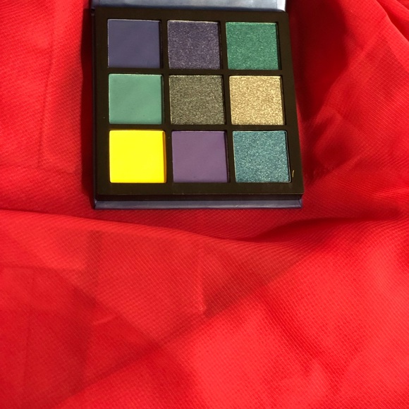 Emerald Obsessions palette - Picture 2 of 2